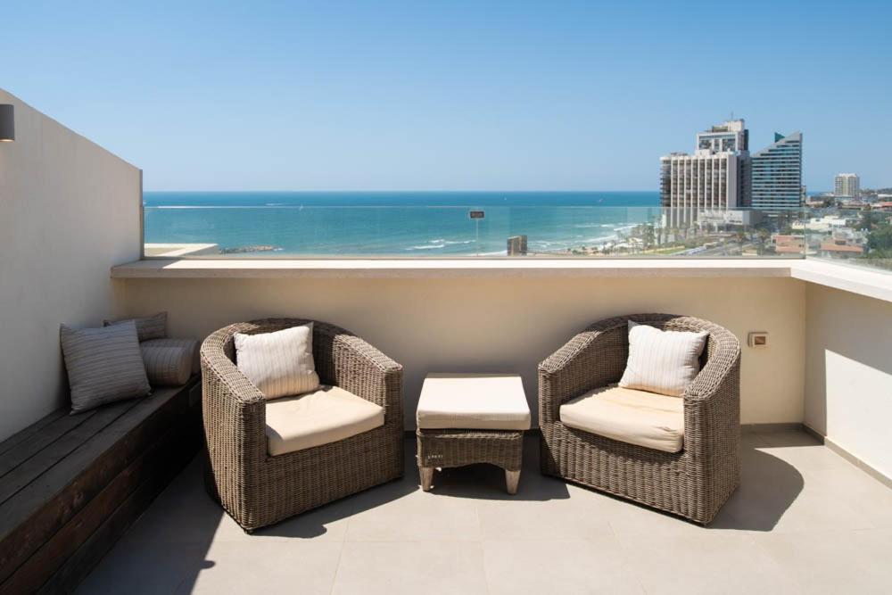 Sea Front Panoramic Duplex Roof-Top Herzliya Exterior photo
